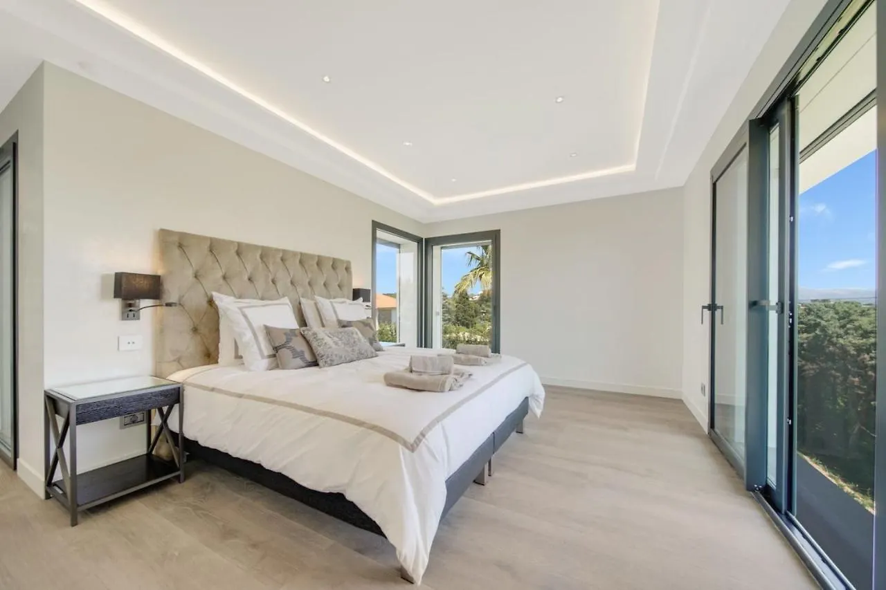 Cannes Luxury Rental - Modern Villa