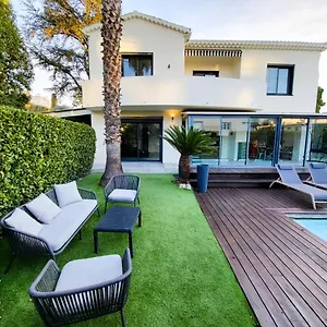 Bel Air - 240m2 - Freshly Completely Renovated - - Pool - No Party Allowed - No Bachelor-ette Villa