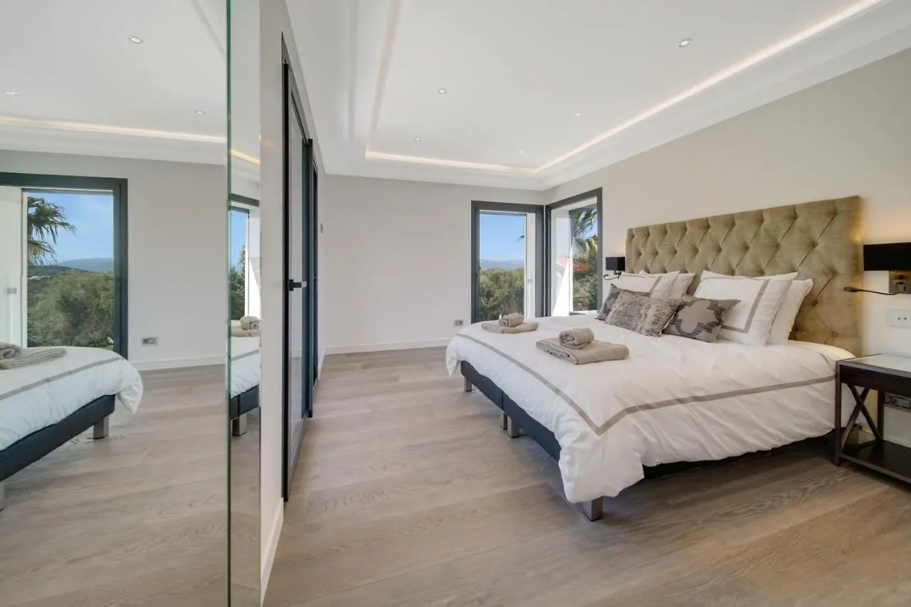 Cannes Luxury Rental - Modern Villa 0*,