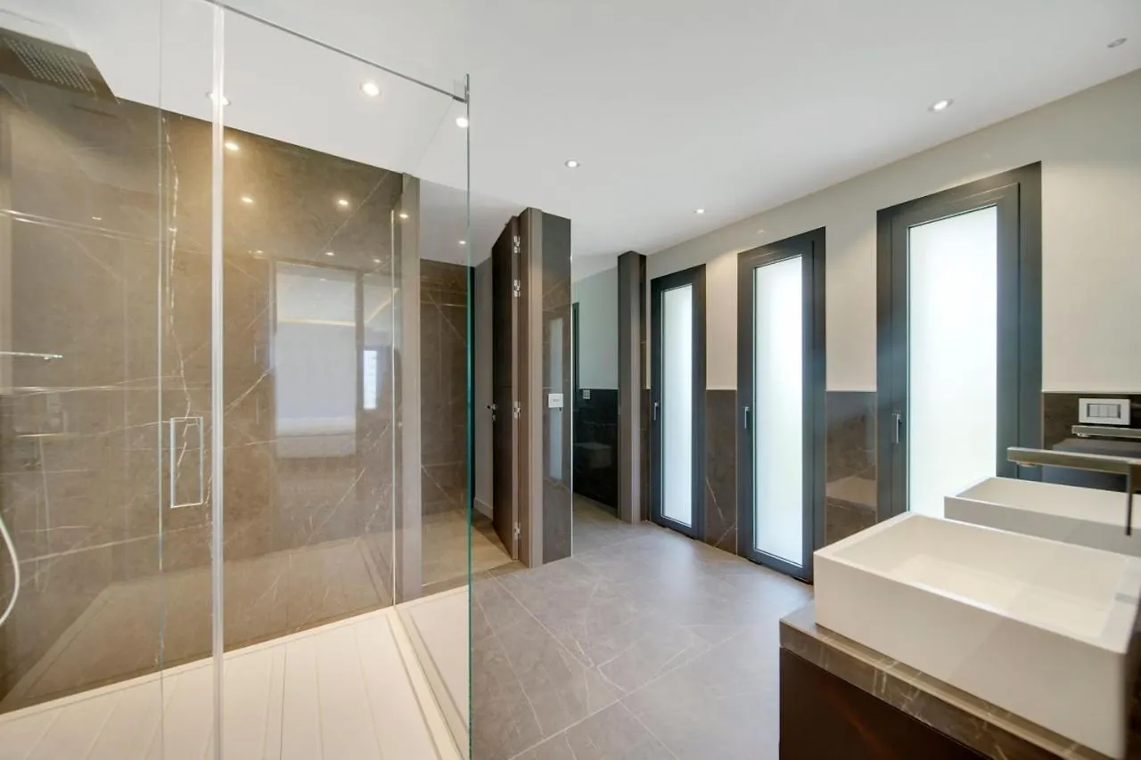 Cannes Luxury Rental - Modern Villa